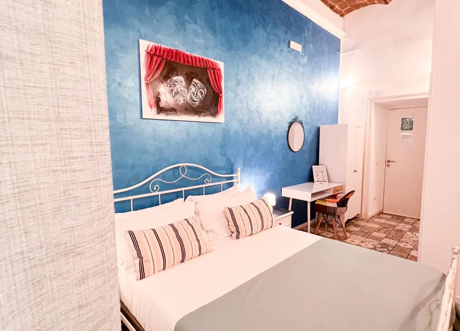 Suite Scarlatti Naples 2*,  Italy